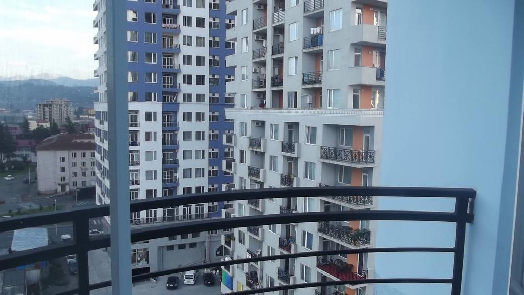 Big Flat In Batumi Exterior foto