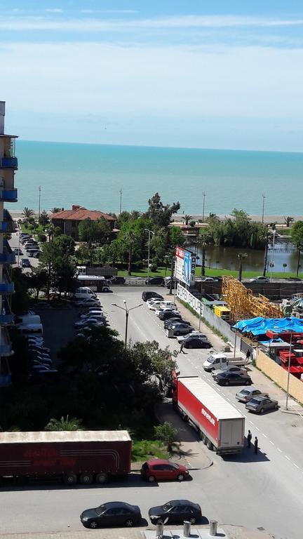 Big Flat In Batumi Exterior foto