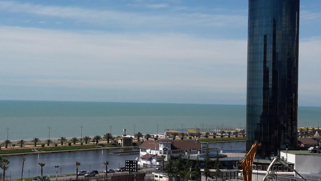 Big Flat In Batumi Exterior foto